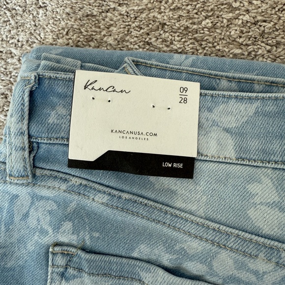 NWT - KanCan Faded Floral Flare Jeans - 9/28 - Picture 9 of 9